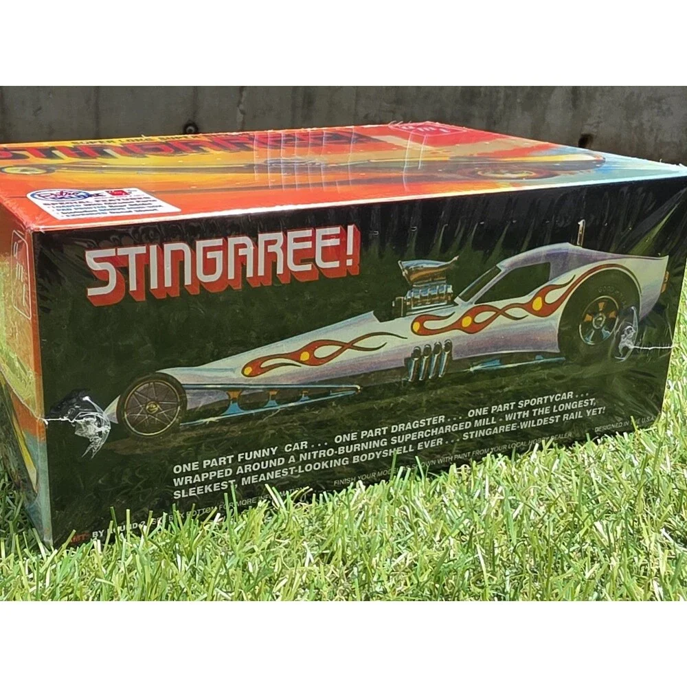 AMT Stingaree Model Kit #1259/12 New Sealed 1:25 Retro Deluxe Edition